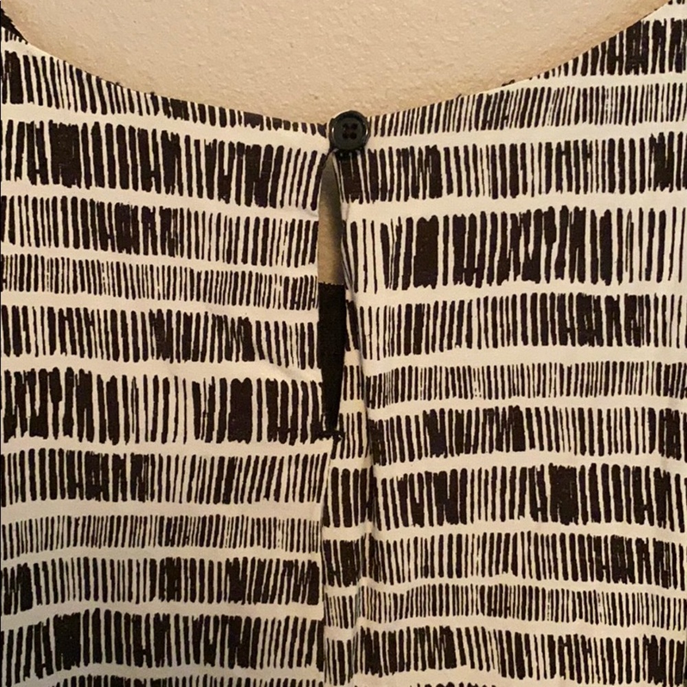 Black and white romper - Picture 4 of 5